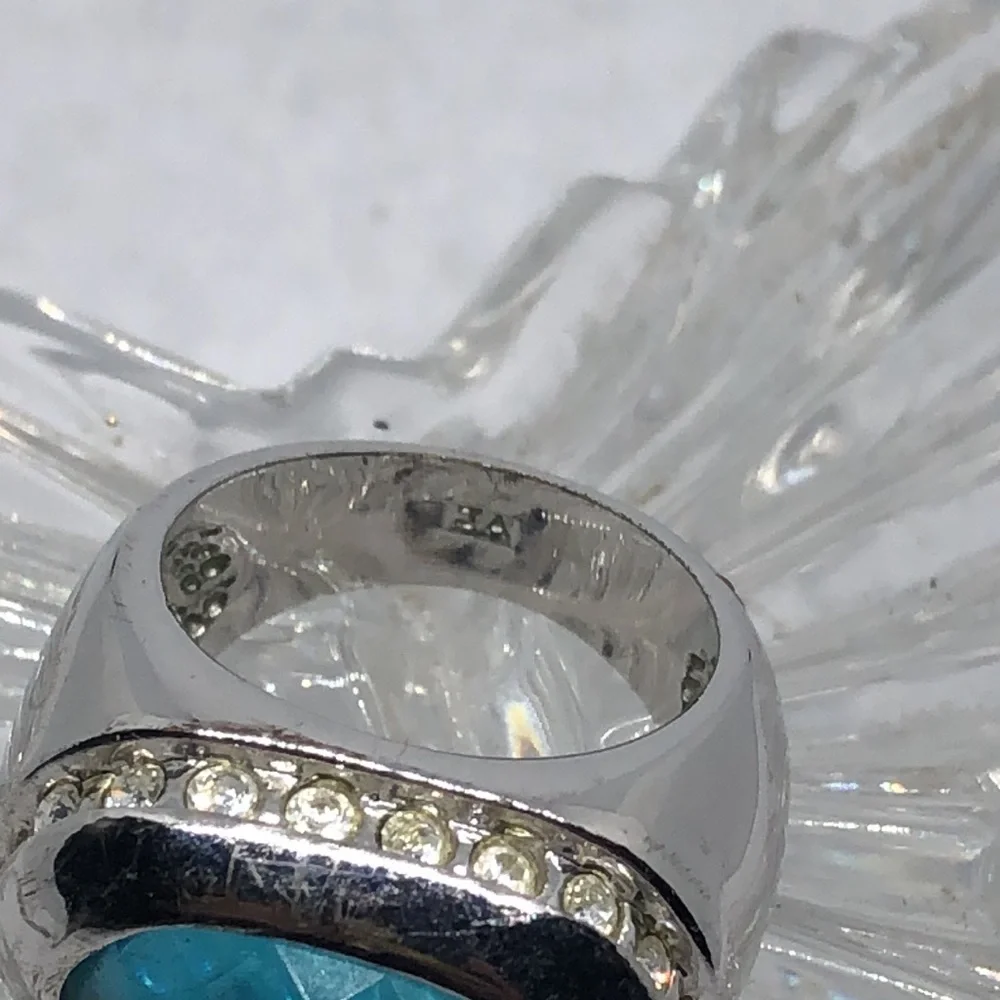𝅺Vintage silver tone faux topaz costume ring statement JA
